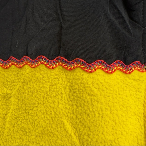 Vintage Tundra Fleece Vest - Picture 3 of 12